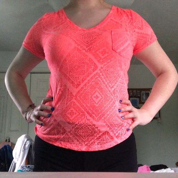 Slightly Sheer Coral Aeropostale Women’s Top - Picture 2 of 2